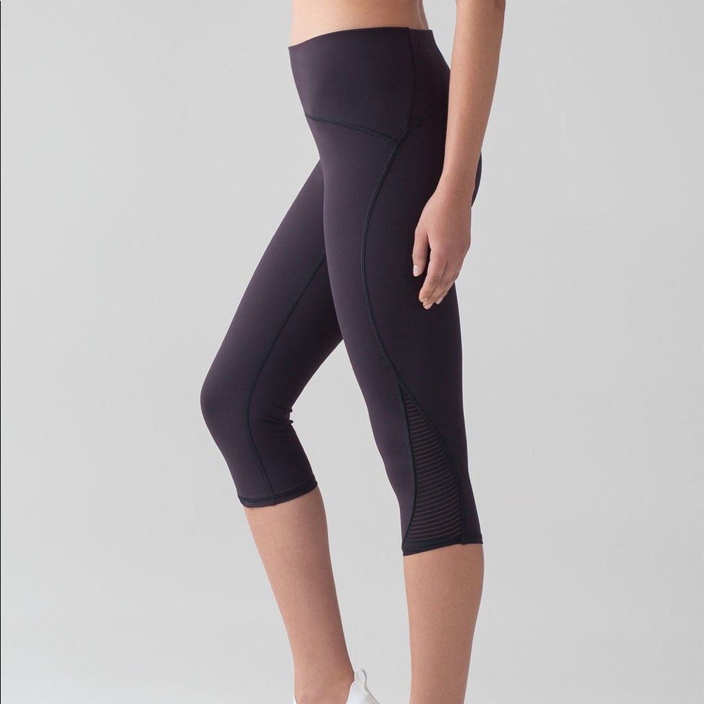 Lululemon lean in crop
